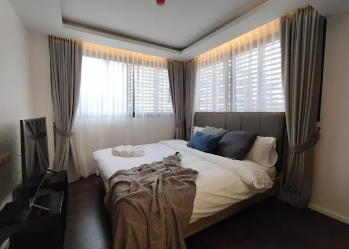 Asok Circle Rein Sukhumvit 12#2br&3br#pool&gym#near Terminal 21 Appartement
