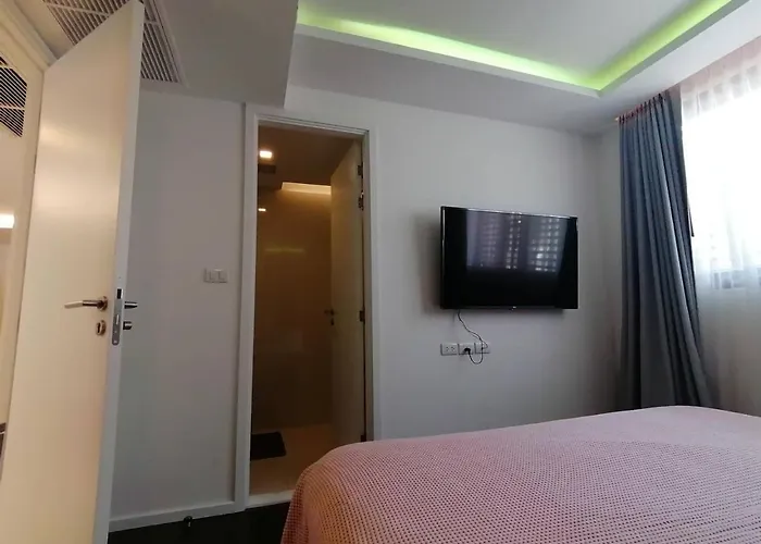 Appartement Asok Circle Rein Sukhumvit 12#2br&3br#pool&gym#near Terminal 21