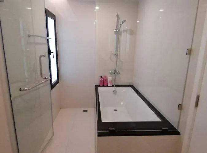 Appartement Asok Circle Rein Sukhumvit 12#2br&3br#pool&gym#near Terminal 21 *