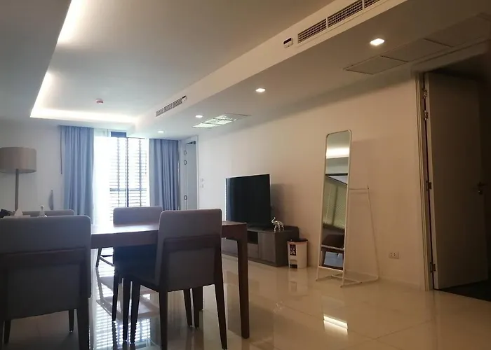 Appartement Asok Circle Rein Sukhumvit 12#2br&3br#pool&gym#near Terminal 21