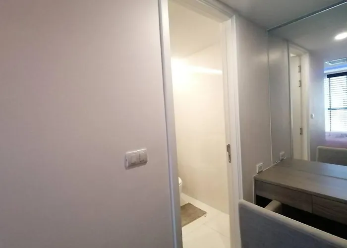 Asok Circle Rein Sukhumvit 12#2br&3br#pool&gym#near Terminal 21 *