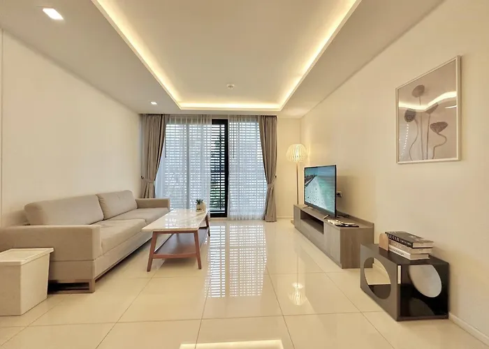 Asok Circle Rein Sukhumvit 12#2br&3br#pool&gym#near Terminal 21